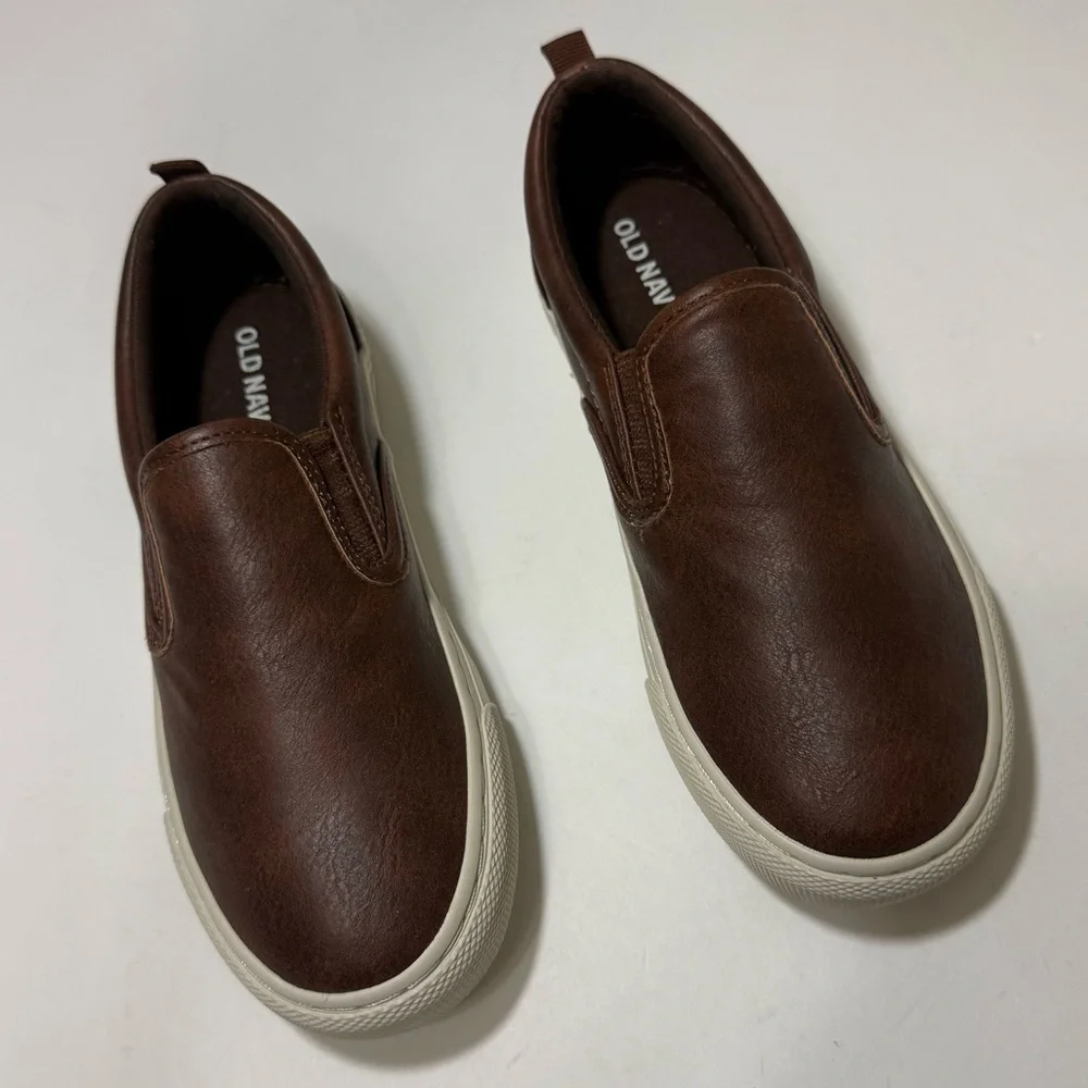 Old Navy Brown Slip-On Sneakers - Little Boys Size 1 *NWOT*